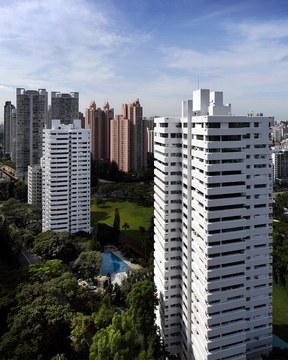 Leonie Towers