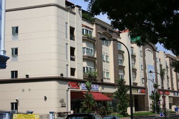 Thomson Imperial Court