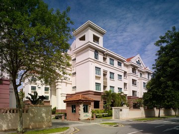 Fifth Avenue Condominium property photo 1 in Singapore