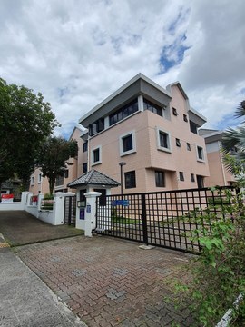 Highland Condominium property photo 3 in Singapore