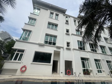 Holland Suites property photo 1 in Singapore