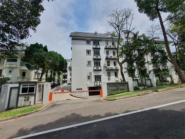 Pinetree Condominium property photo 4 in Singapore