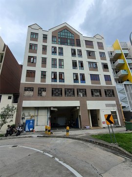 Race Course 138 property photo 1 in Singapore