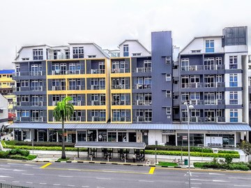 Suites At Bukit Timah property photo 1 in Singapore
