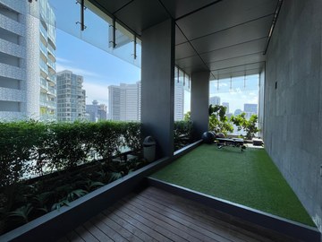 The Peak @CAIRNHILL Ii property photo 8 in Singapore
