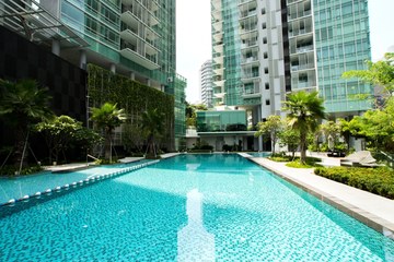 The Vermont On Cairnhill property photo 3 in Singapore