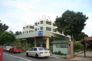 Uni Building property photo 1 in Singapore